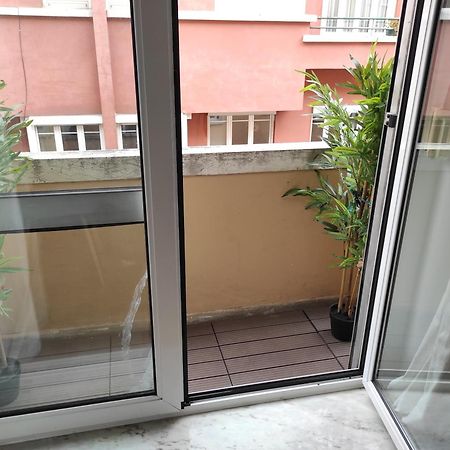 Sweet Suites Guesthouse Close To Famous Avenue Liberty ลิสบอน ภายนอก รูปภาพ